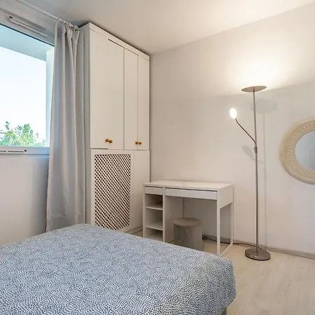 44 Apartman *